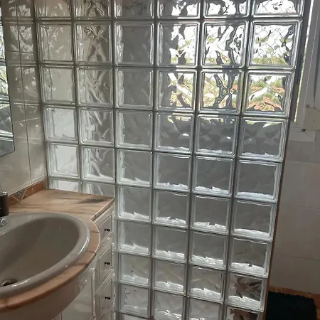 Spacious With Pool In Tarragona
