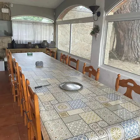 Villa Spacious With Pool In Tarragona