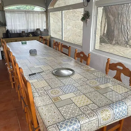 Spacious With Pool In *